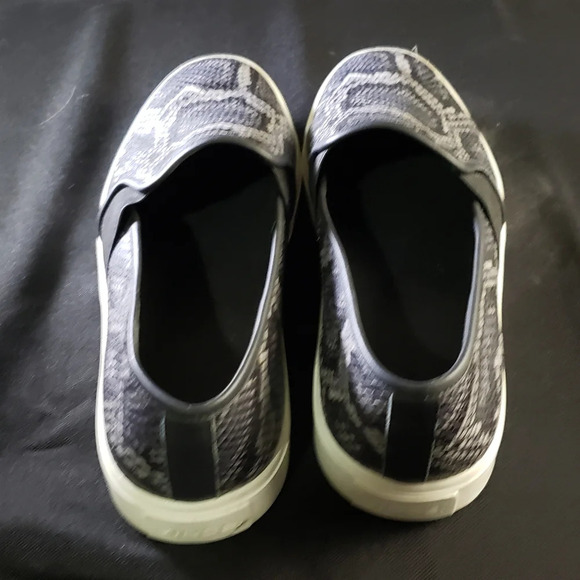 Vince Slip‎ On Snake Embossed Granite Leather Sneakers Flats Shoes - Picture 4 of 8